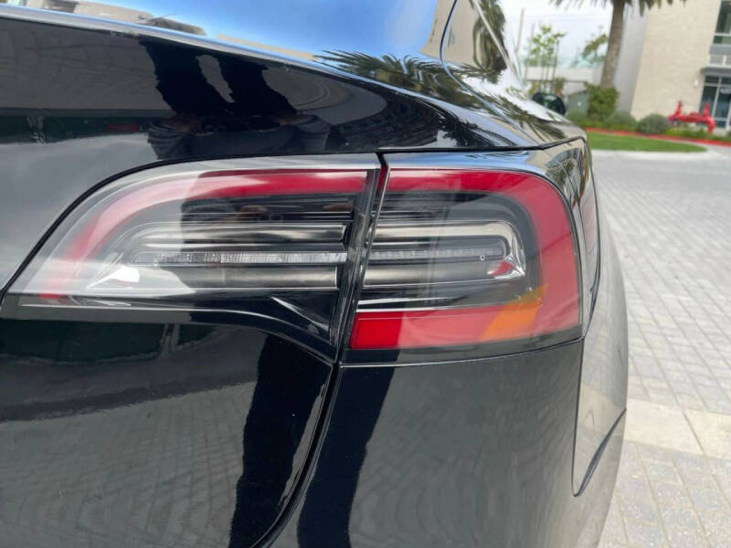 2020 Tesla Model 3 Standard Range Plus