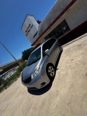 2014 Toyota Sienna