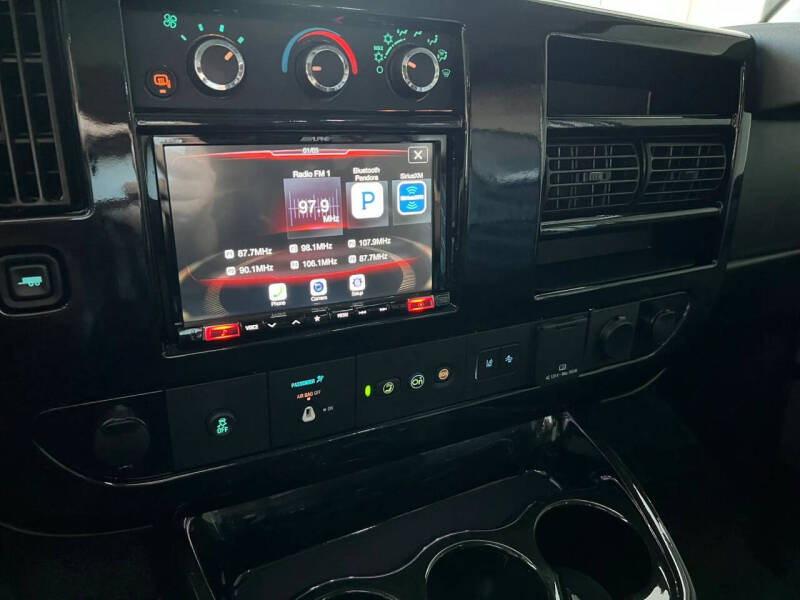 2021 Chevrolet Express LS 3500