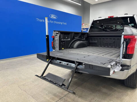 2023 Ford F-150 Lightning XLT