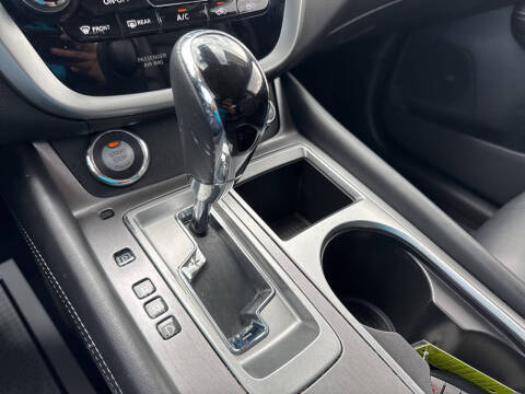 2022 Nissan Murano SV