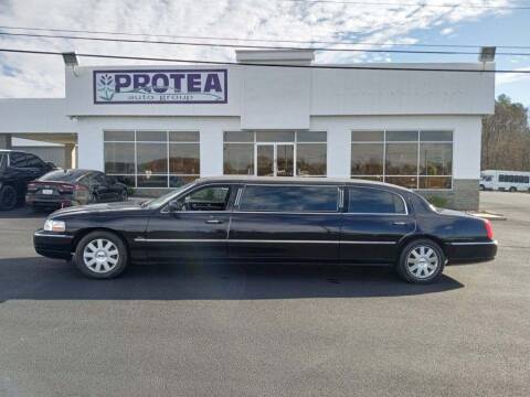 2004 Lincoln Town Car for sale at Protea Auto Group in Somerset KY