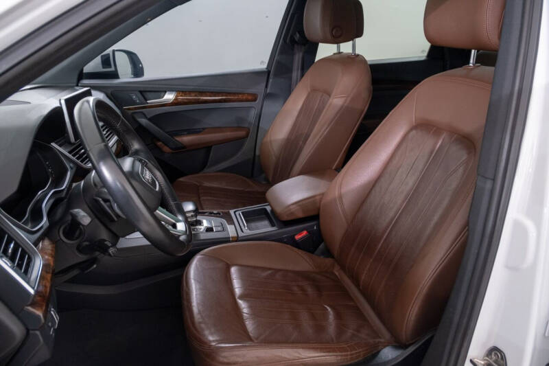 2018 Audi Q5 2.0T quattro Premium Plus