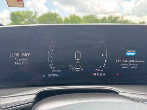 2025 Cadillac XT4 Premium Luxury