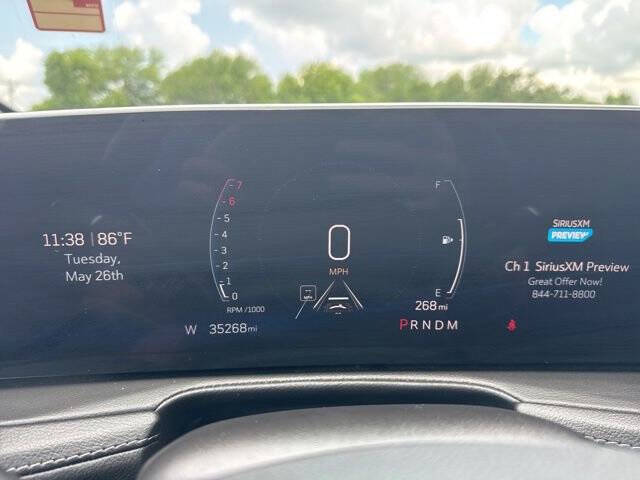 2025 Cadillac XT4 Premium Luxury