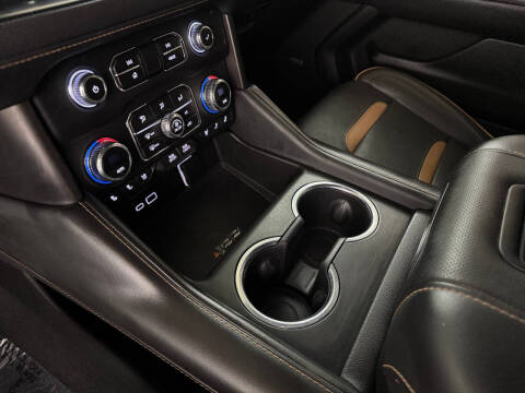 2023 GMC Yukon XL AT4