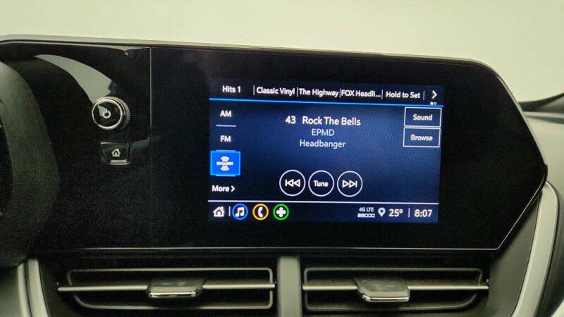 2025 Chevrolet Trax RS