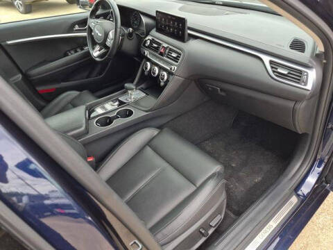 2023 Genesis G70