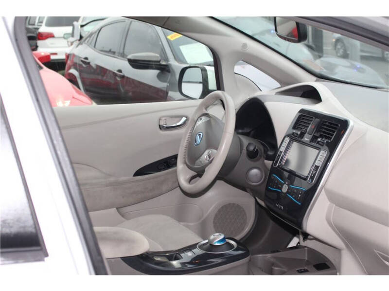 2012 Nissan LEAF
