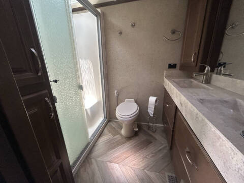 2016 CEDAR CREEK 38EL