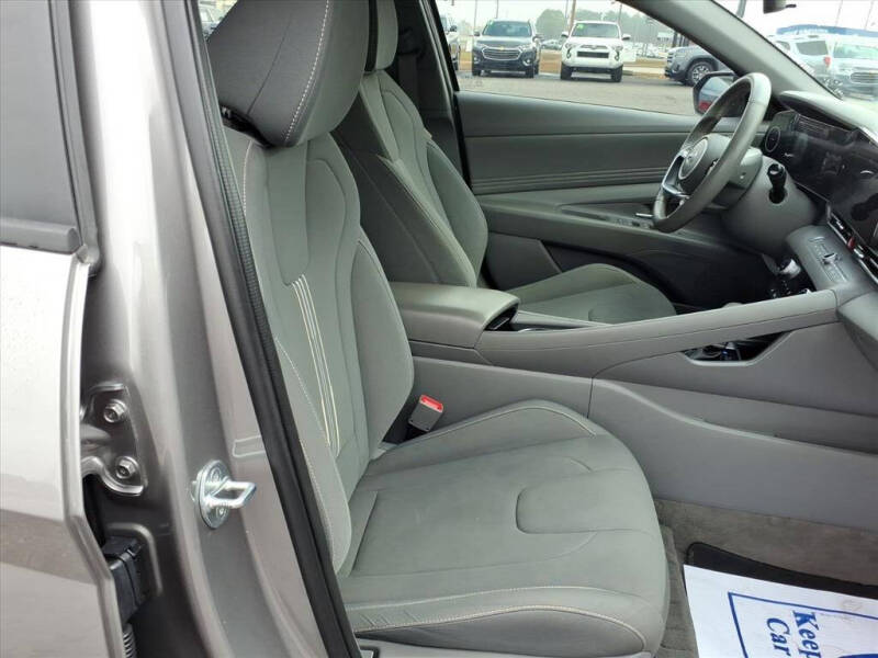 2023 Hyundai Elantra