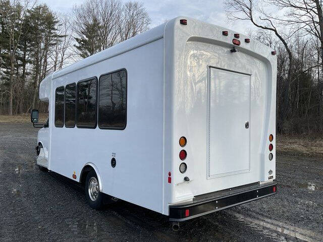 2022 Chevrolet Express 4500