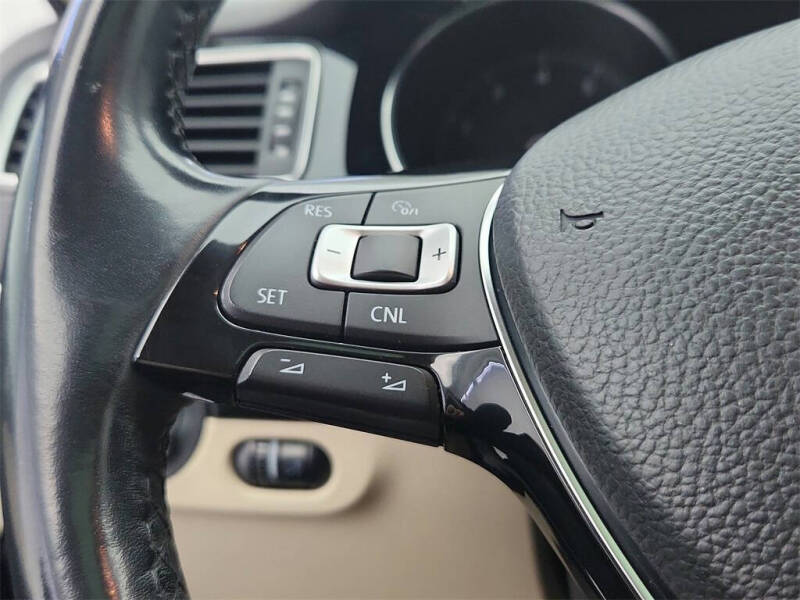 2016 Volkswagen Jetta 1.8T SEL