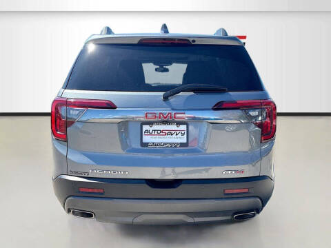 2022 GMC Acadia AT4