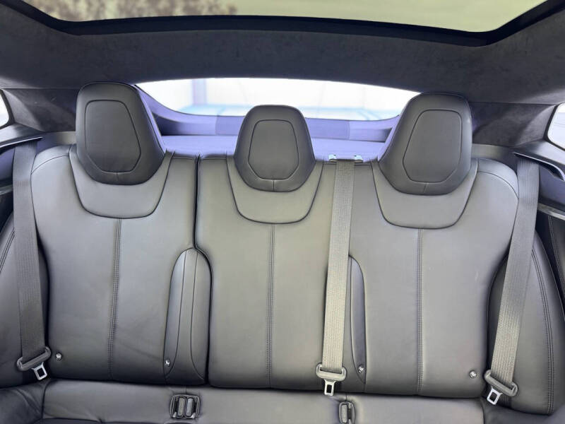 2016 Tesla Model S