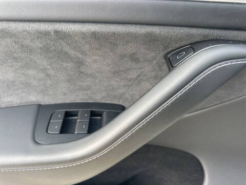 2024 Tesla Model Y Performance