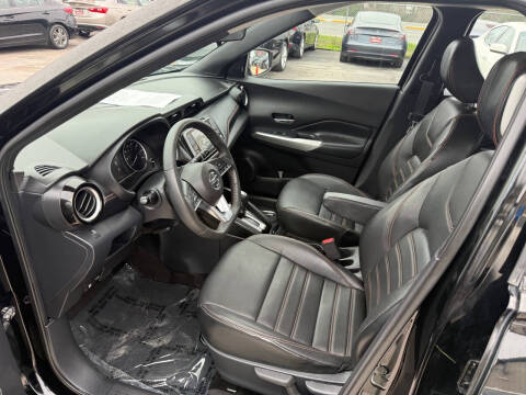 2019 Nissan Kicks SR