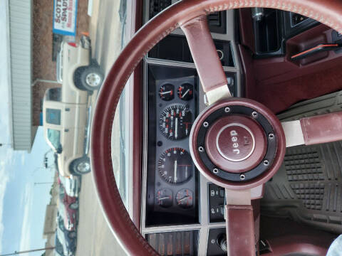 1990 Jeep Cherokee Laredo