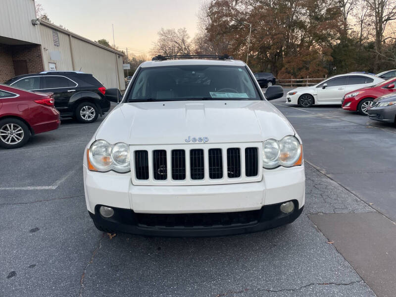 2009 Jeep Grand Cherokee Laredo photo 3