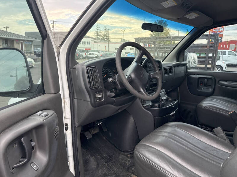 2002 Chevrolet Express 3500