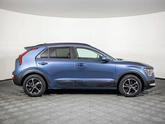 2023 Kia Niro EX