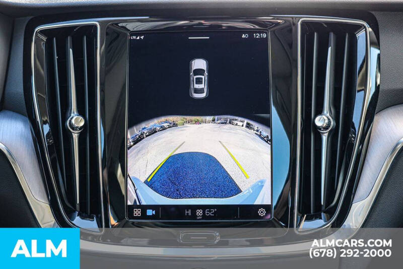 2024 Volvo S60 B5 Core Dark Theme