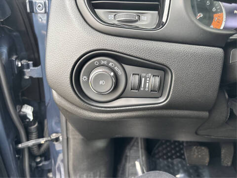 2022 Jeep Renegade Altitude