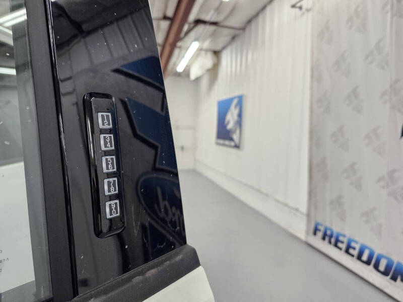 2026 Ford F-350 Super Duty Lariat