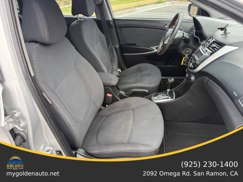 2013 Hyundai Accent SE