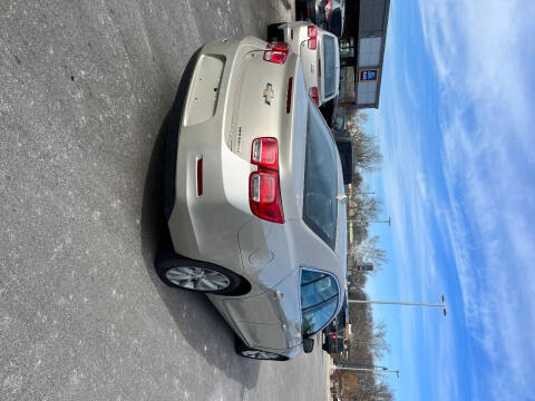 2014 Chevrolet Malibu for sale at DriveRite Financial in Garden City MI