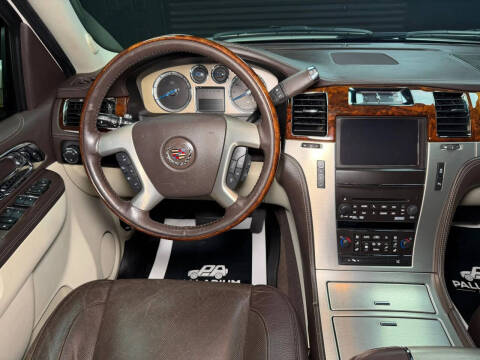 2012 Cadillac Escalade Platinum Edition