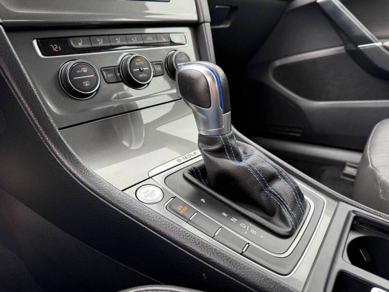 2016 Volkswagen e-Golf SE