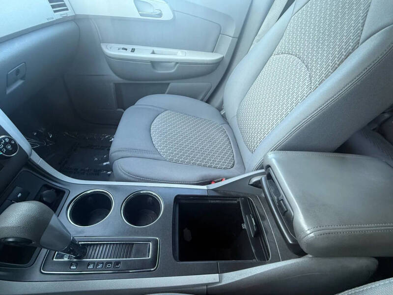 2012 Chevrolet Traverse LS