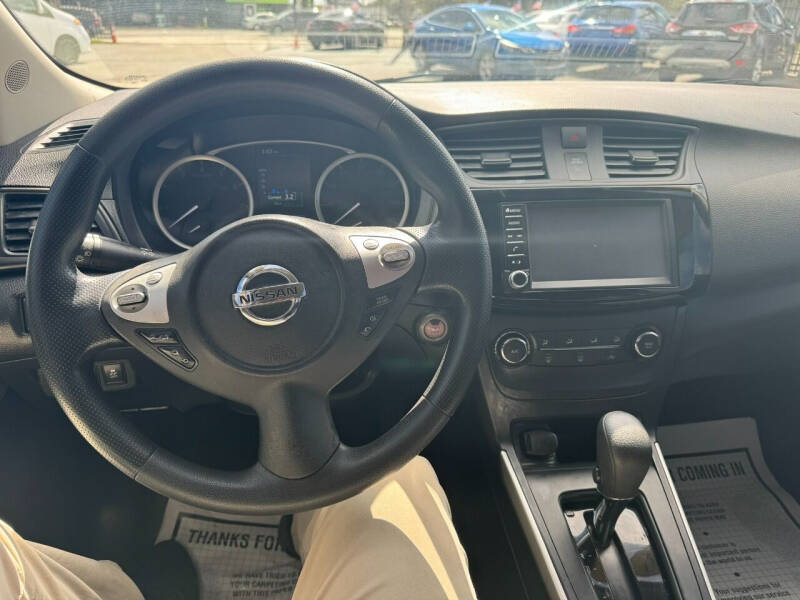 2019 Nissan Sentra S photo 19