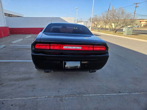 2014 Dodge Challenger SXT