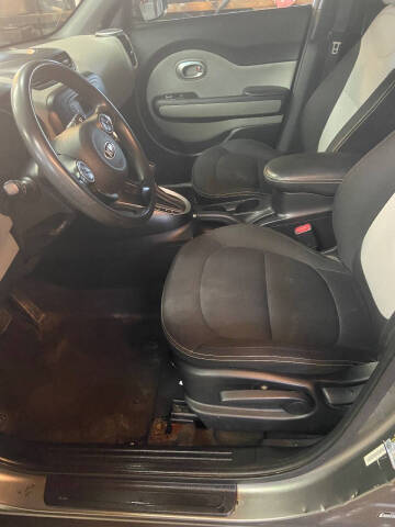 2014 Kia Soul +