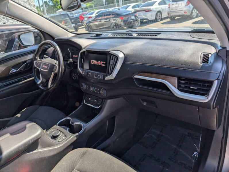 2020 GMC Terrain SLE