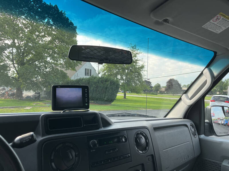 2010 Ford E-Series E-350 SD