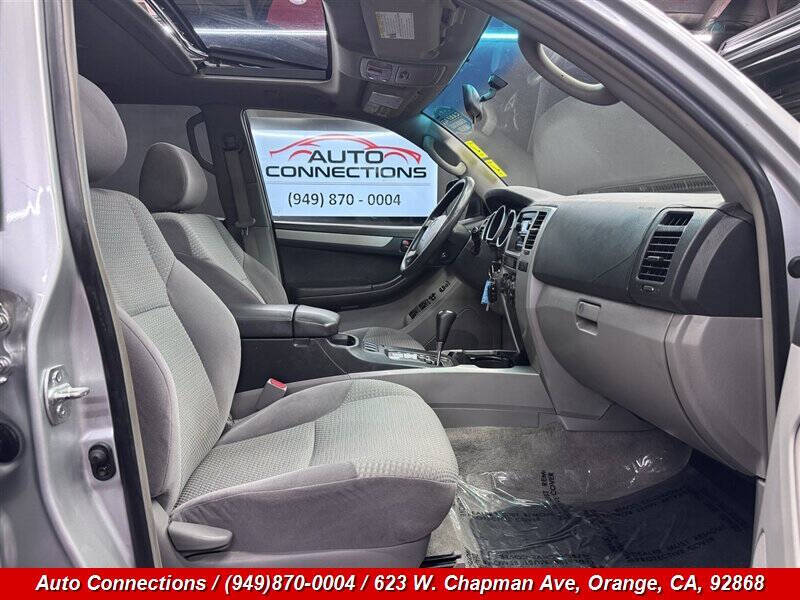 2004 Toyota 4Runner SR5