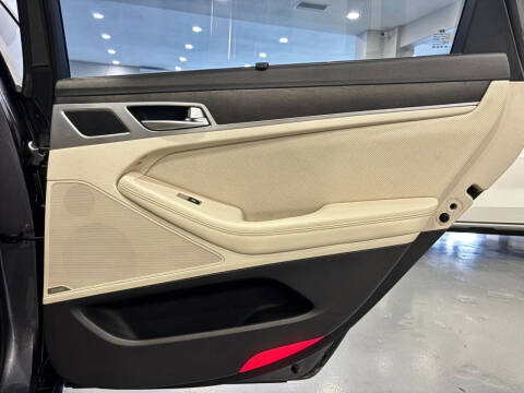 2015 Hyundai Genesis