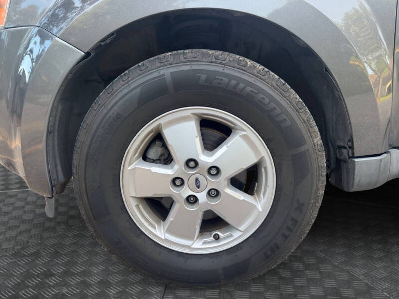 2011 Ford Escape XLS