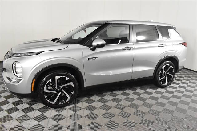 2025 Mitsubishi Outlander PHEV SE