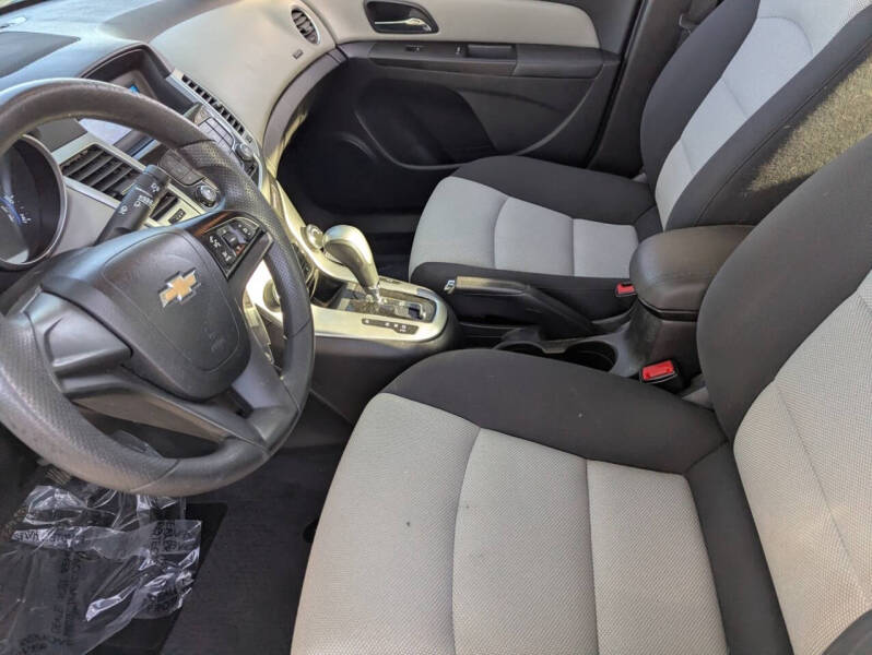 2016 Chevrolet Cruze Limited LS Auto