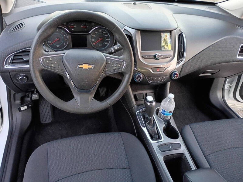 2018 Chevrolet Cruze LT Auto