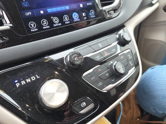 2017 Chrysler Pacifica Touring