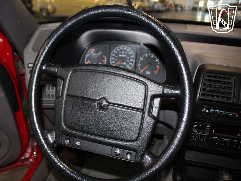 1993 Dodge Daytona ES