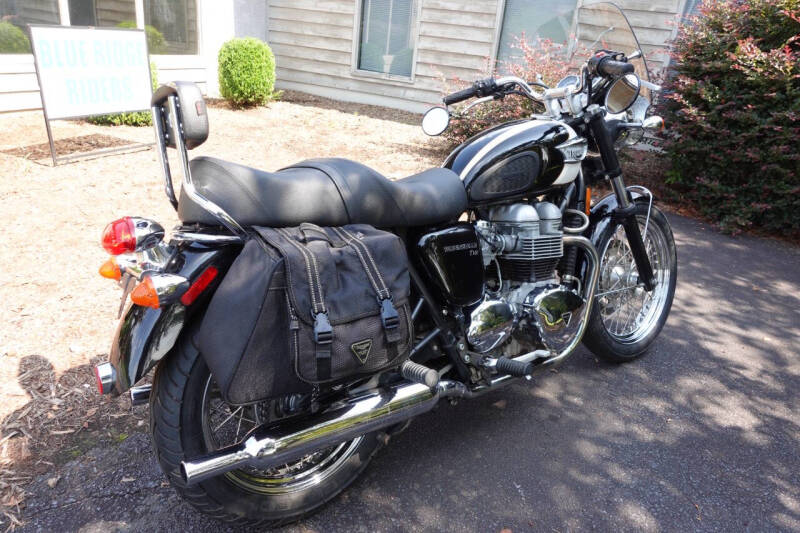 2005 Triumph Bonneville