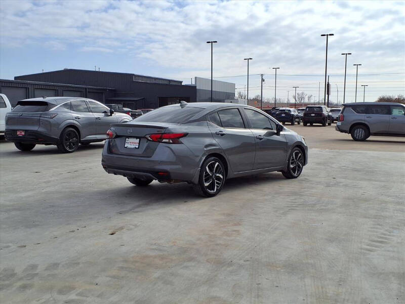 2024 Nissan Versa SR