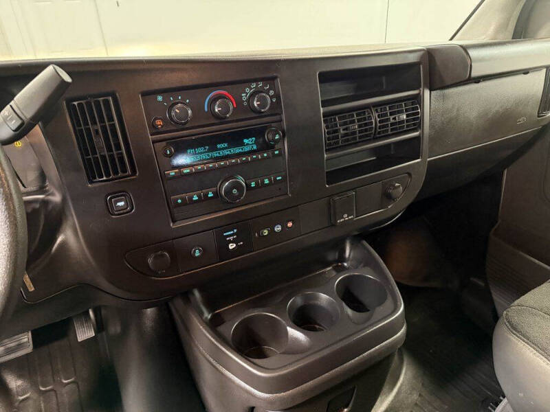 2024 GMC Savana 2500