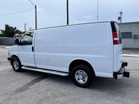 2023 Chevrolet Express 2500